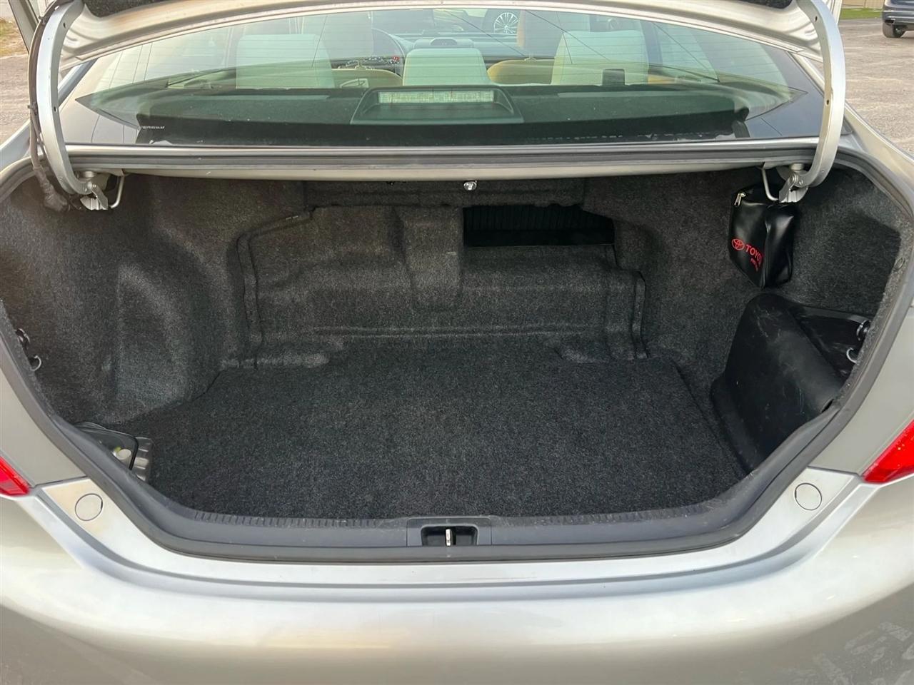 Toyota Camry Hybrid XLE 2014