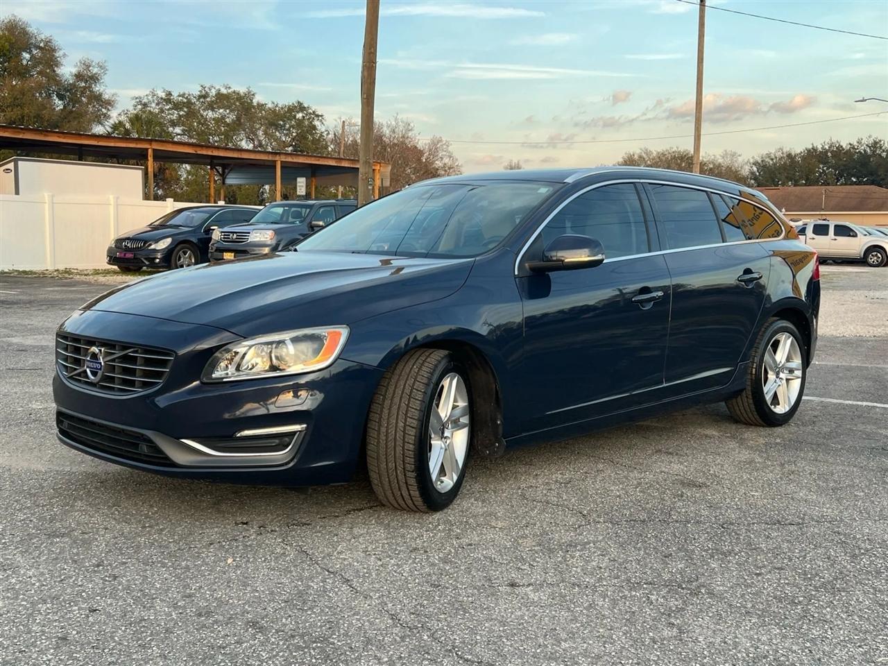 Volvo V60 T5 Drive-E Platinum FWD 2015