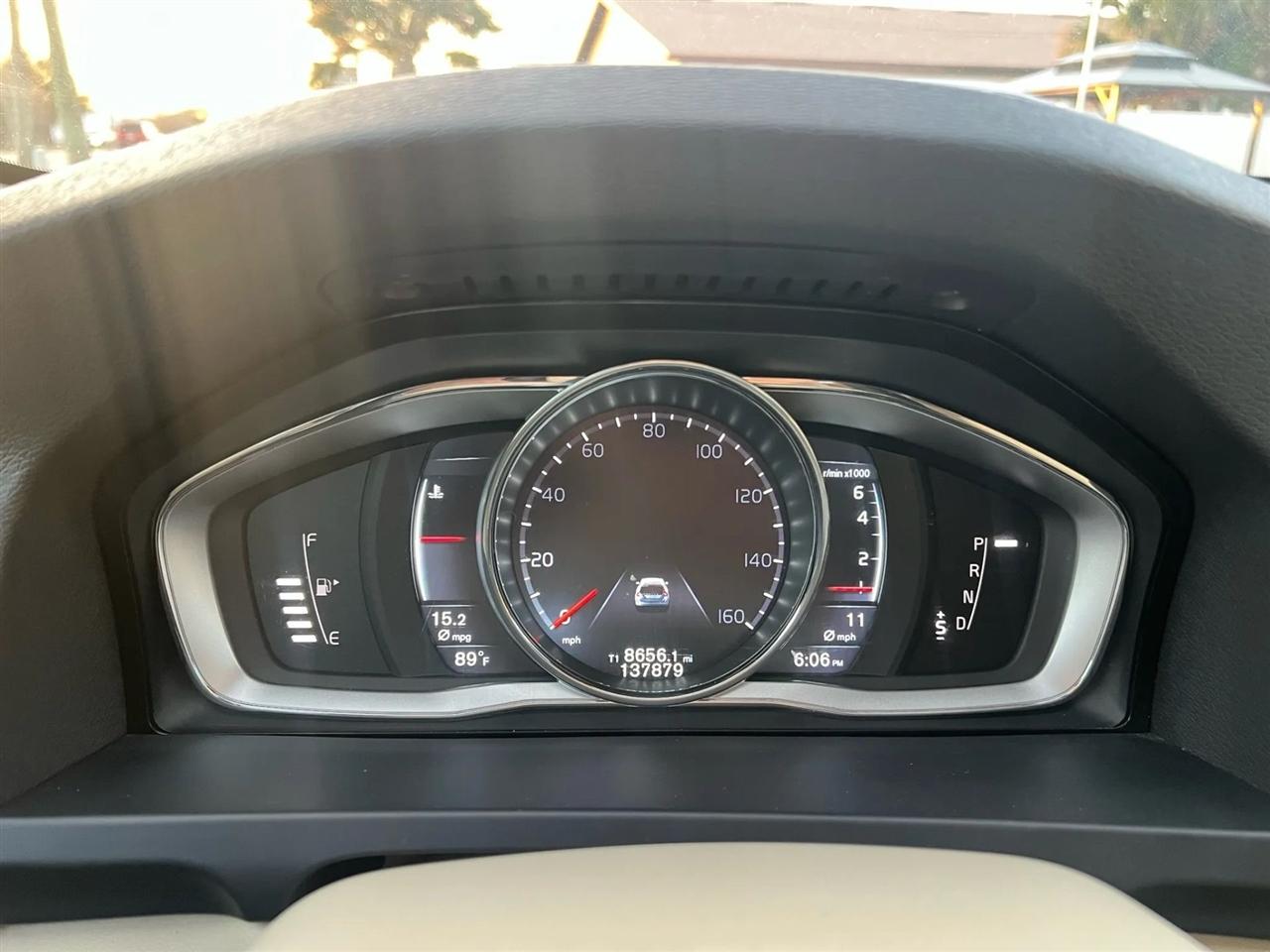 Volvo V60 T5 Drive-E Platinum FWD 2015