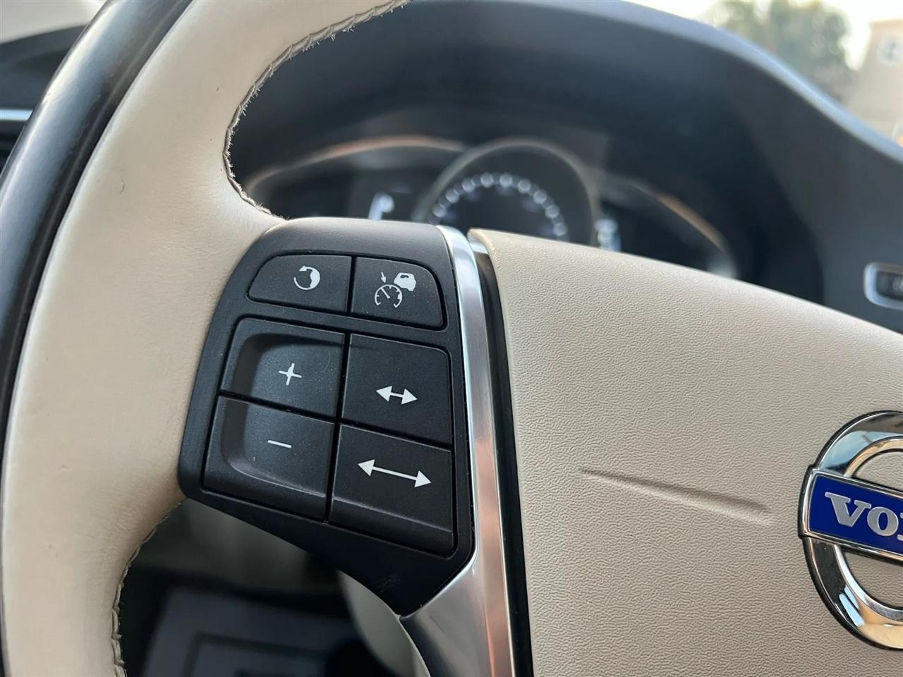 Volvo V60 T5 Drive-E Platinum FWD 2015