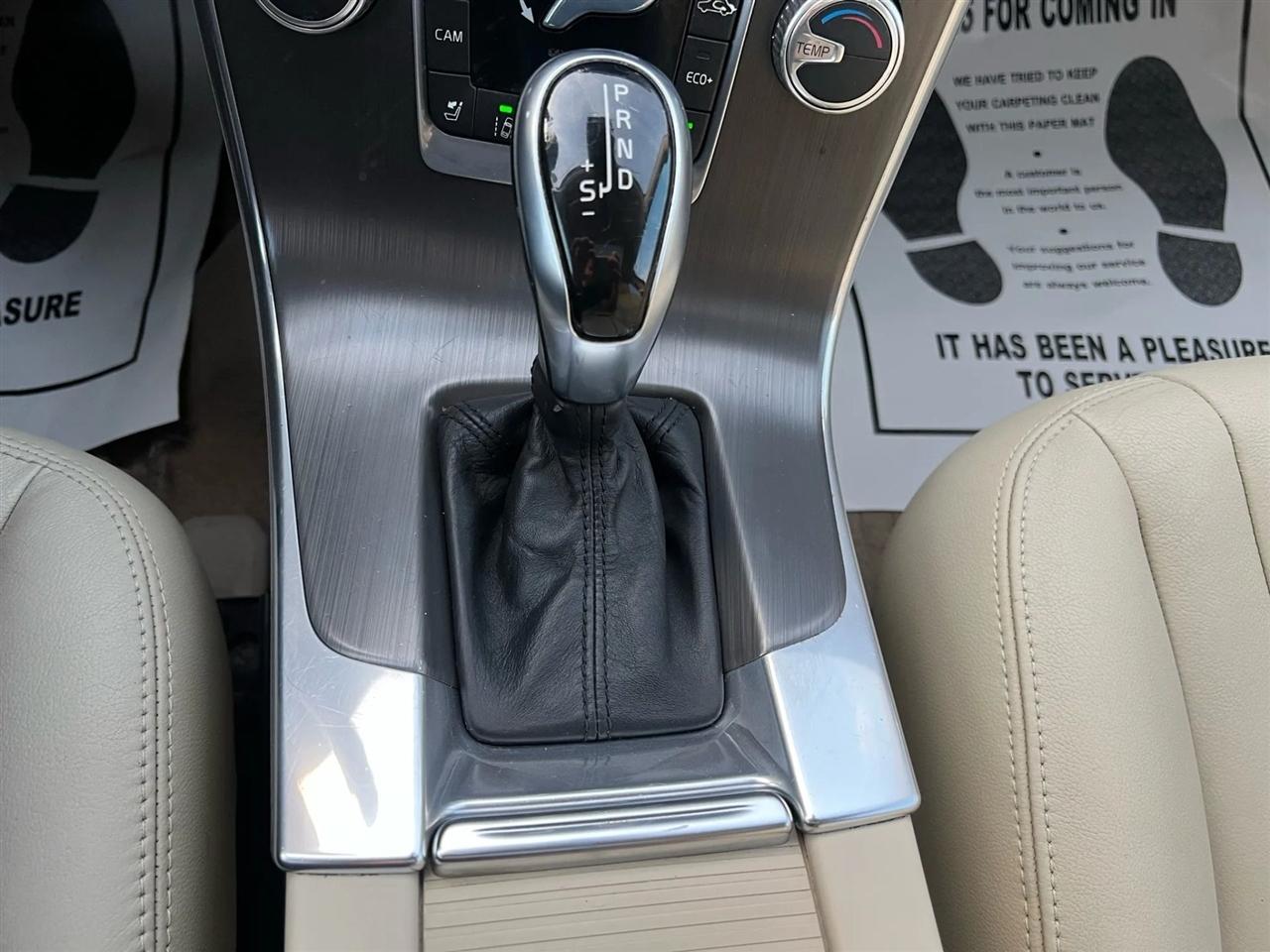 Volvo V60 T5 Drive-E Platinum FWD 2015