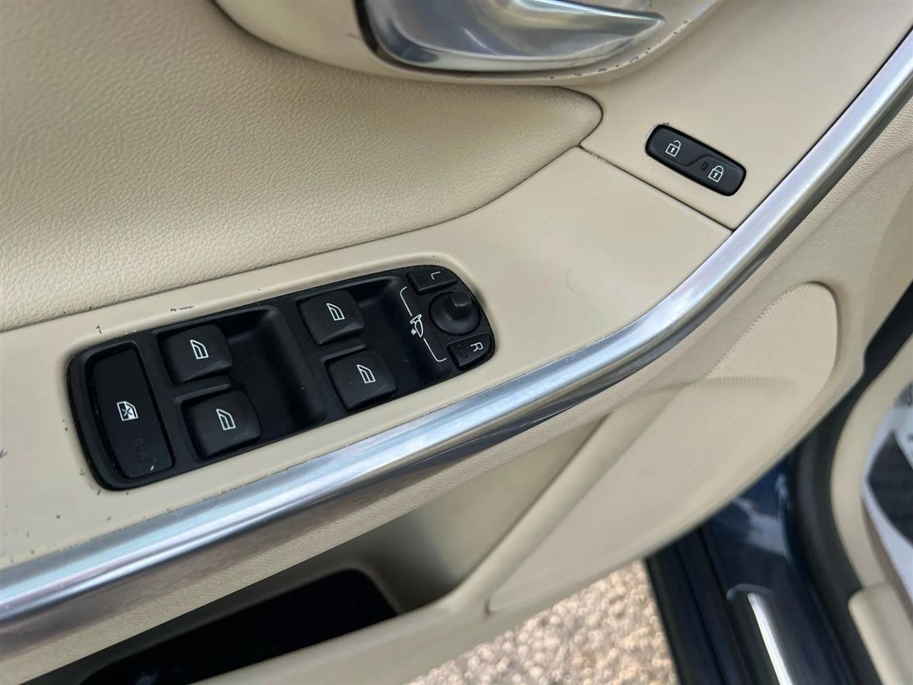 Volvo V60 T5 Drive-E Platinum FWD 2015