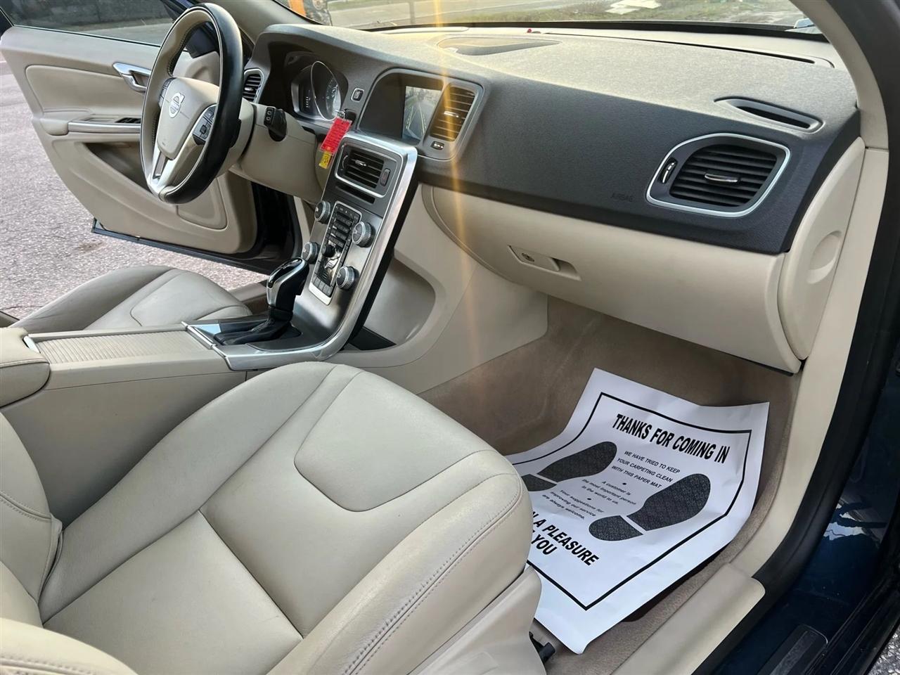 Volvo V60 T5 Drive-E Platinum FWD 2015