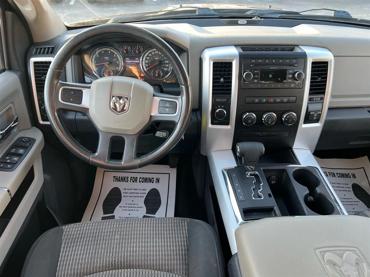 RAM 1500 SLT Crew Cab 4WD 2010