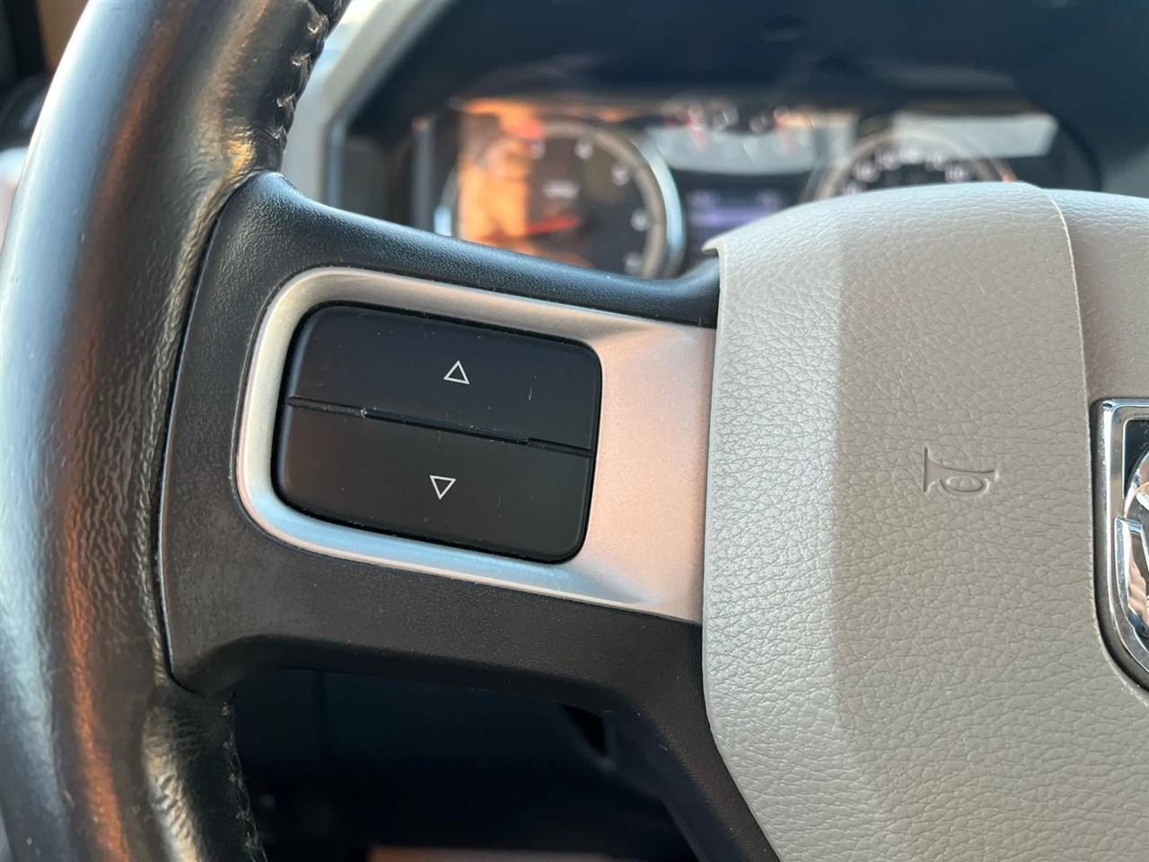 RAM 1500 SLT Crew Cab 4WD 2010