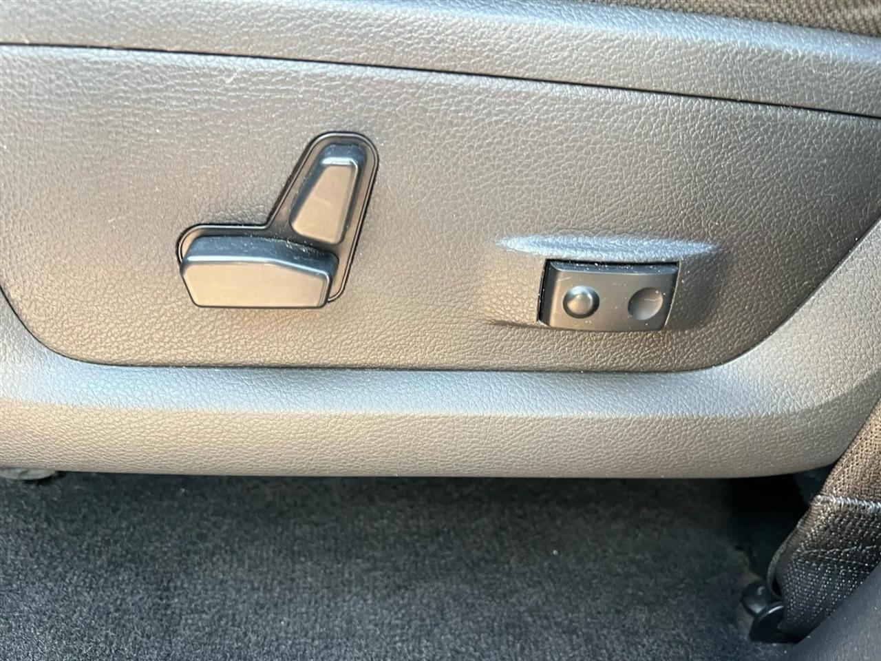 RAM 1500 SLT Crew Cab 4WD 2010