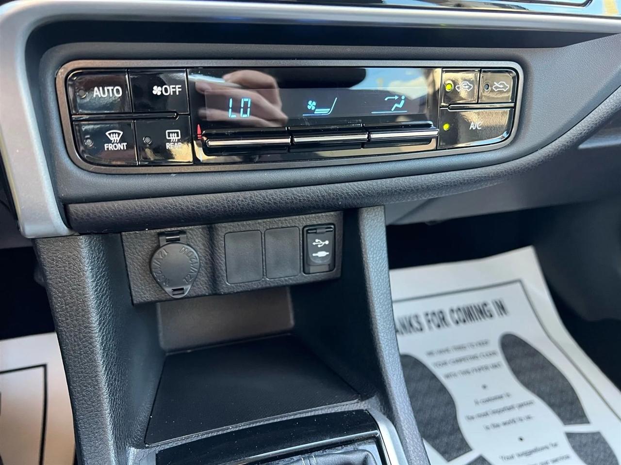 Toyota Corolla SE 6M 2017