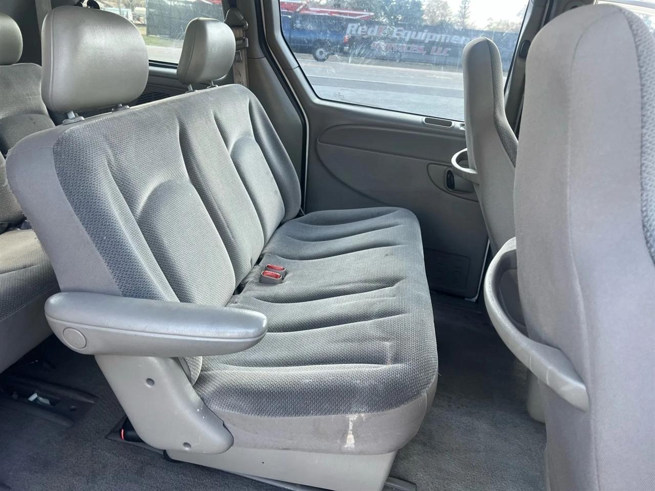 Dodge Caravan SE 2003