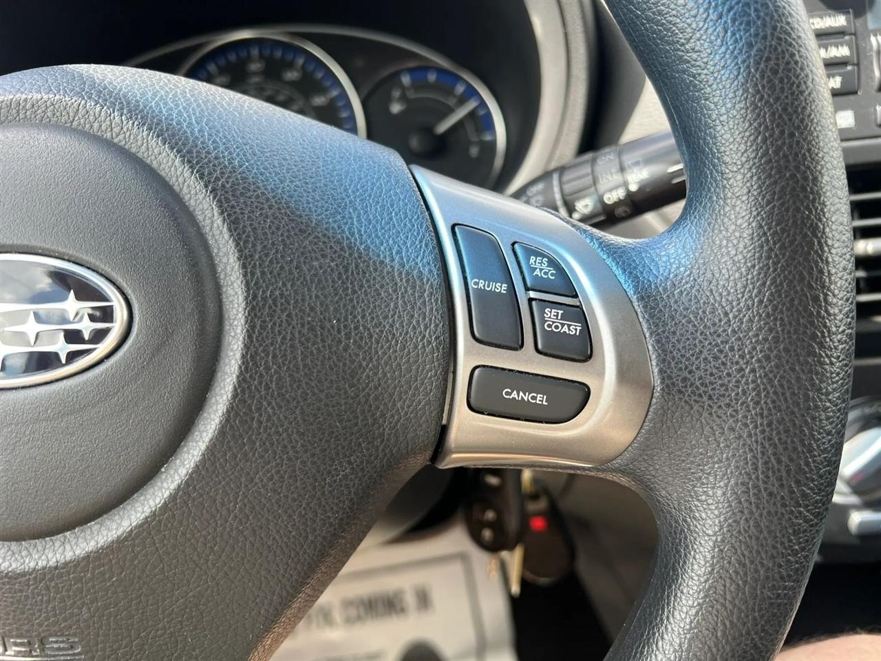 Subaru Forester 2.5X Premium 2012