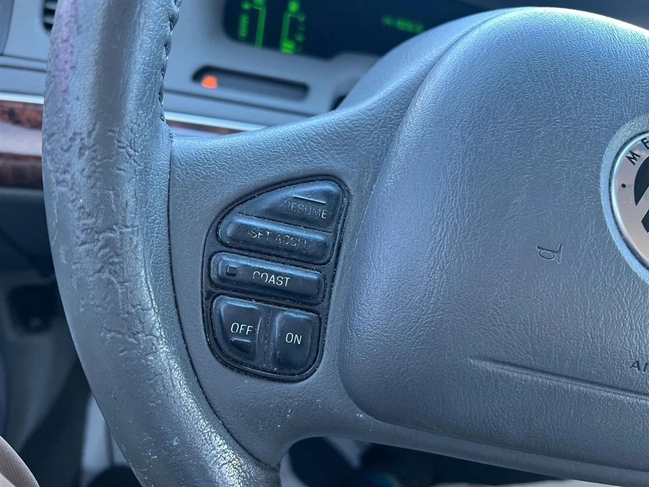 Mercury Grand Marquis LS Premium 2004