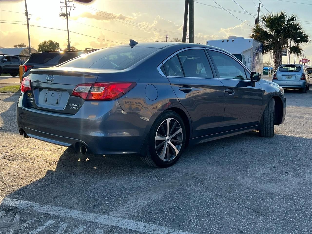 Subaru Legacy 3.6R Limited 2016