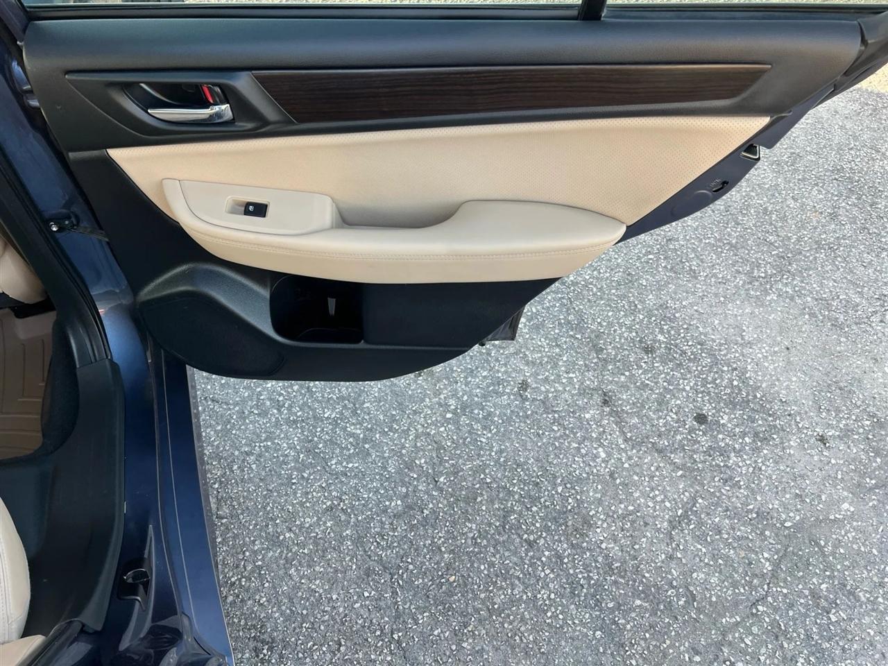 Subaru Legacy 3.6R Limited 2016