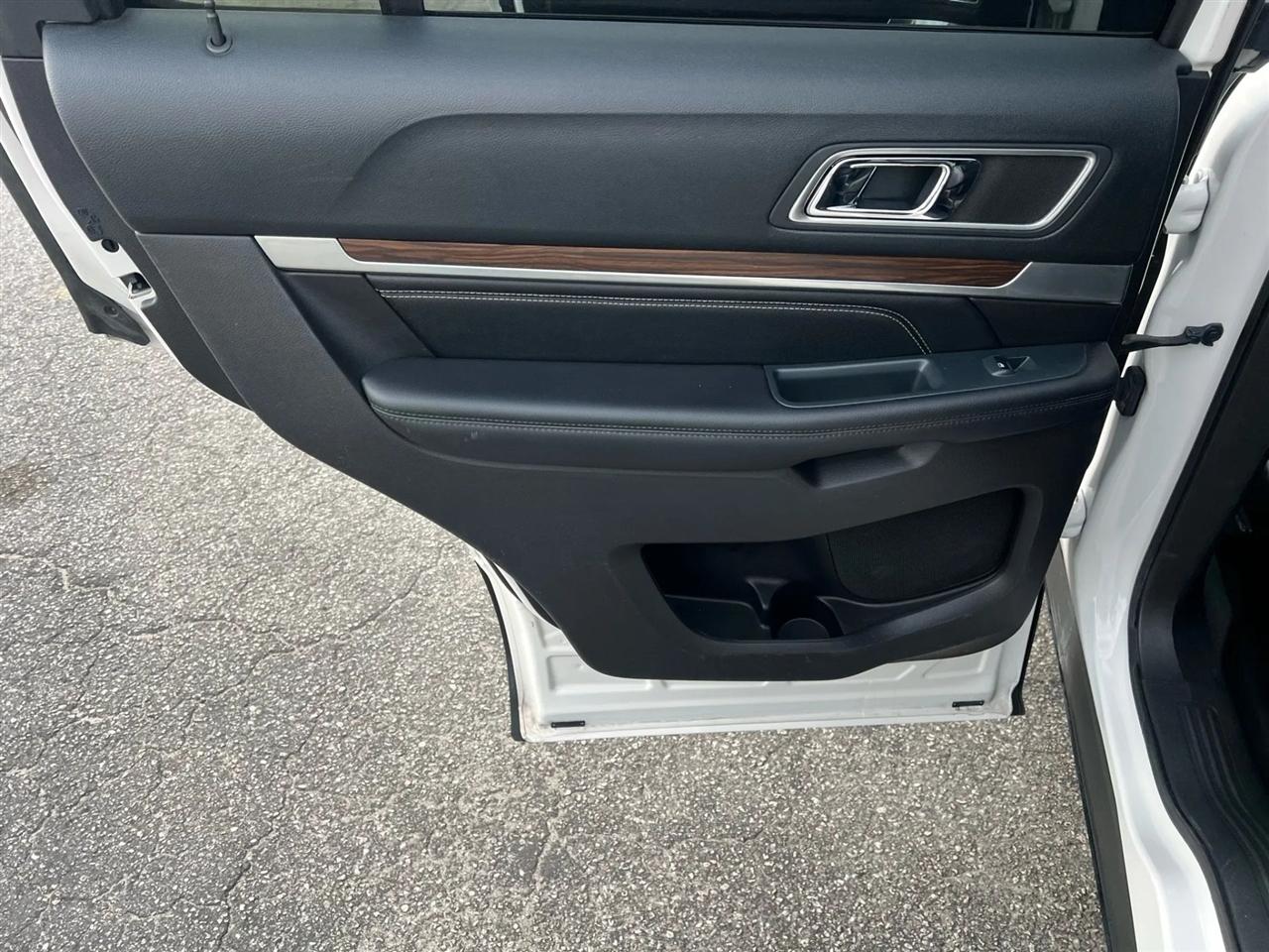 Ford Explorer Limited FWD 2016