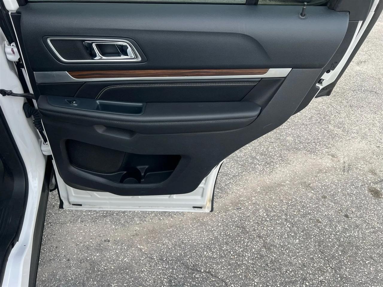 Ford Explorer Limited FWD 2016