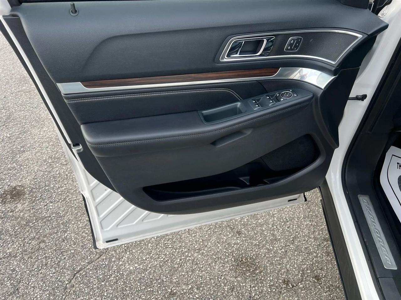 Ford Explorer Limited FWD 2016