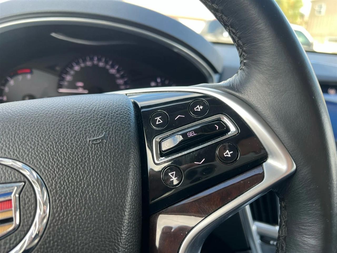 Cadillac SRX Luxury Collection 2013