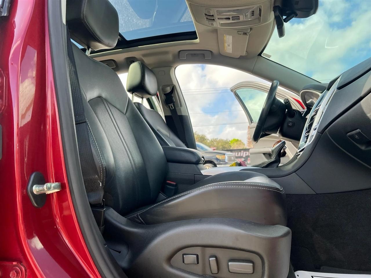 Cadillac SRX Luxury Collection 2013