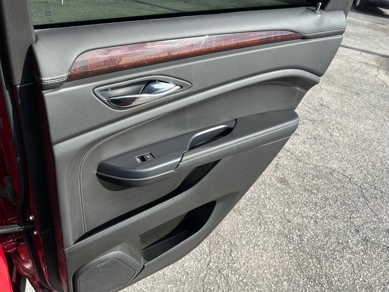 Cadillac SRX Luxury Collection 2013