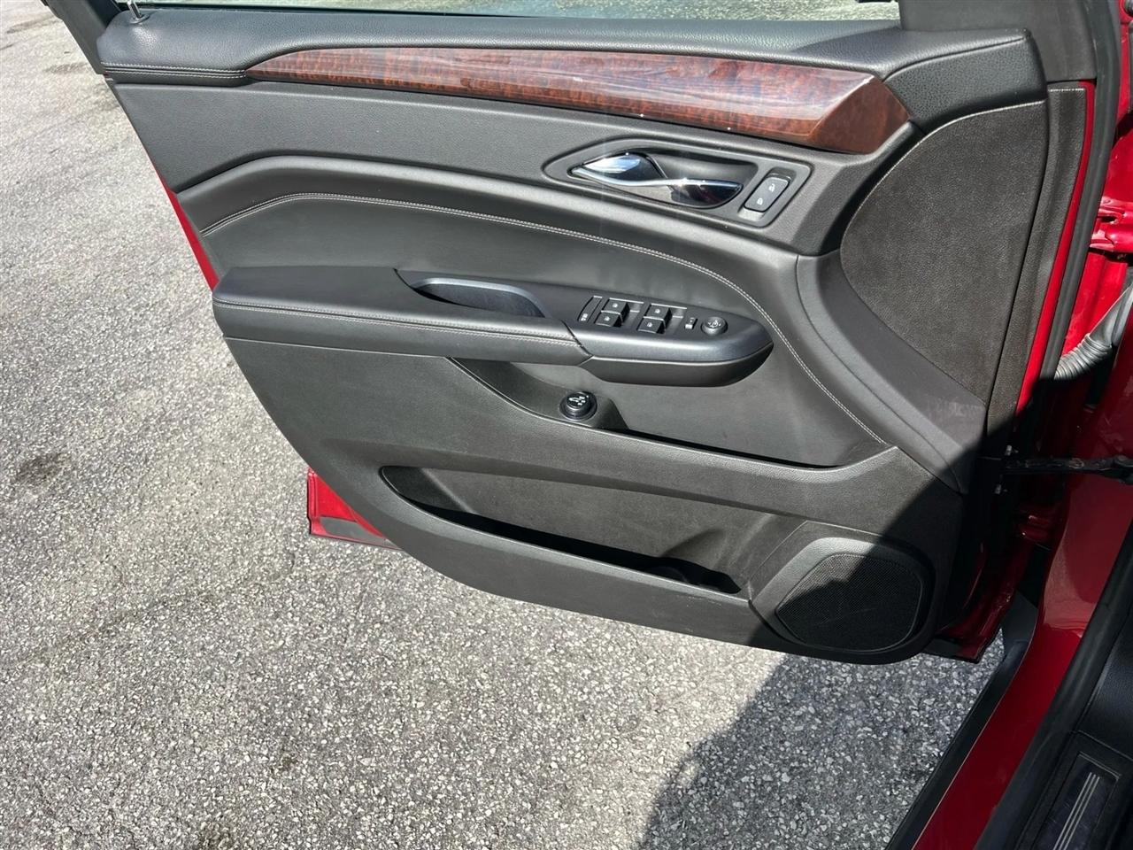 Cadillac SRX Luxury Collection 2013