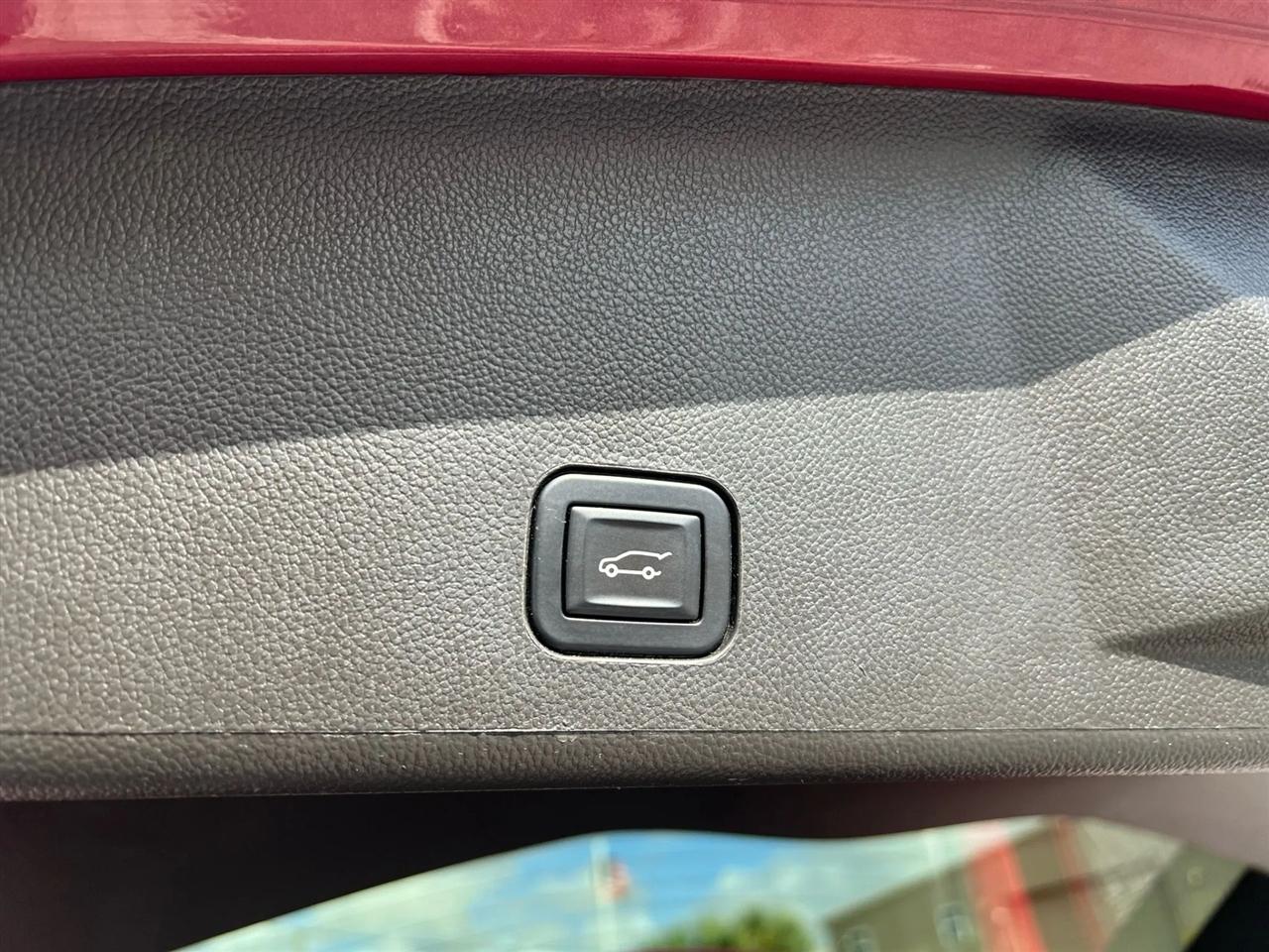 Cadillac SRX Luxury Collection 2013