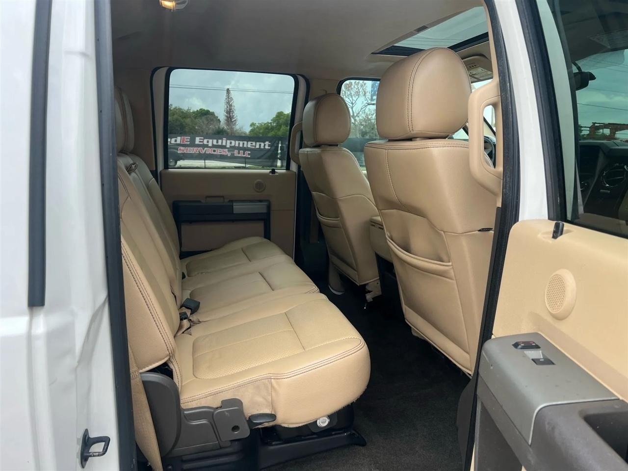 Ford F-250 SD Lariat Crew Cab 4WD 2013