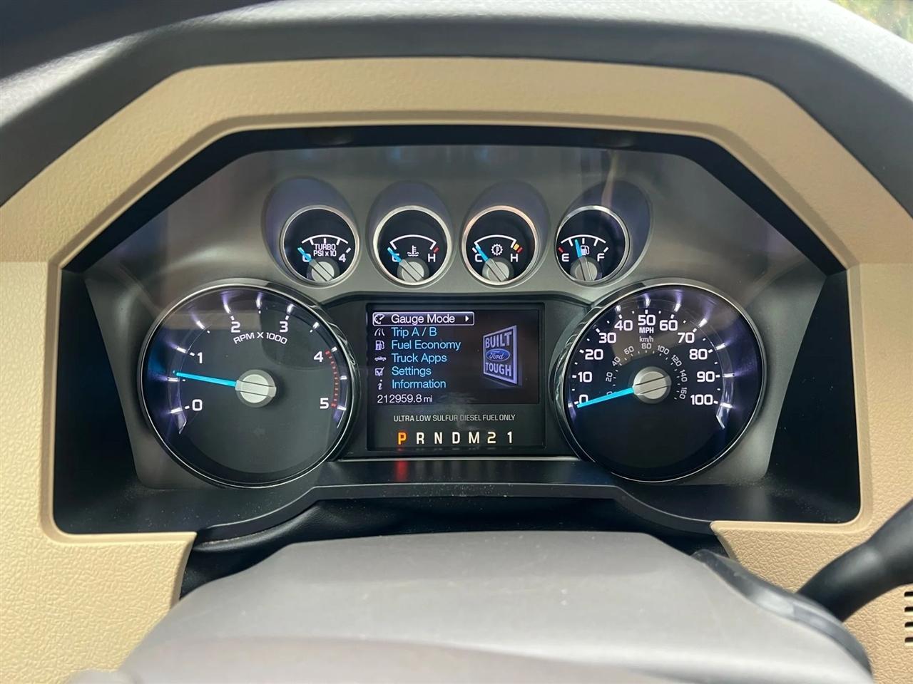 Ford F-250 SD Lariat Crew Cab 4WD 2013