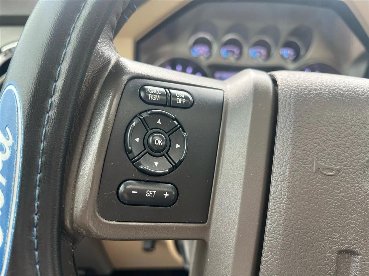 Ford F-250 SD Lariat Crew Cab 4WD 2013