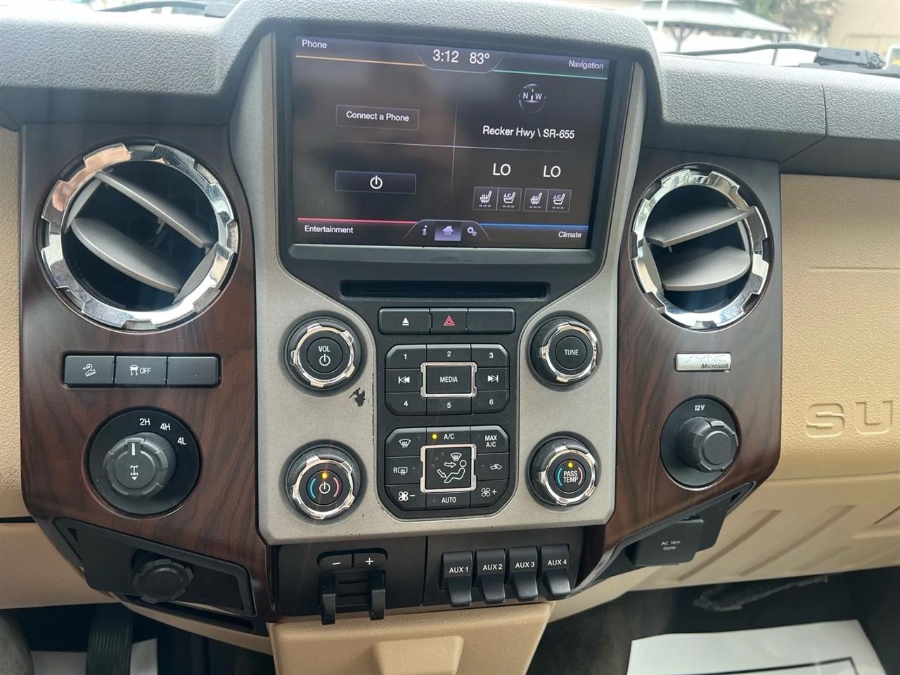 Ford F-250 SD Lariat Crew Cab 4WD 2013