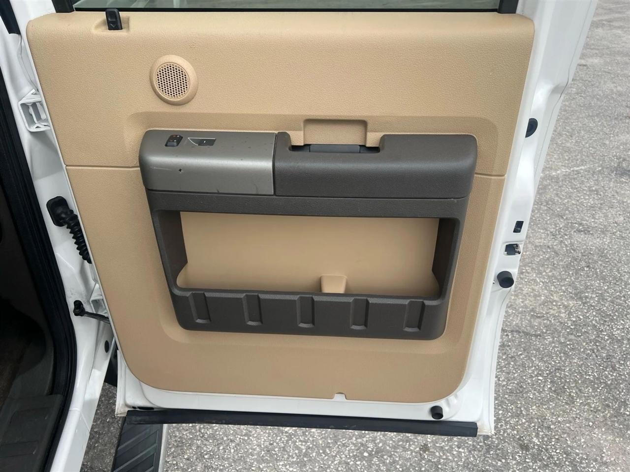 Ford F-250 SD Lariat Crew Cab 4WD 2013