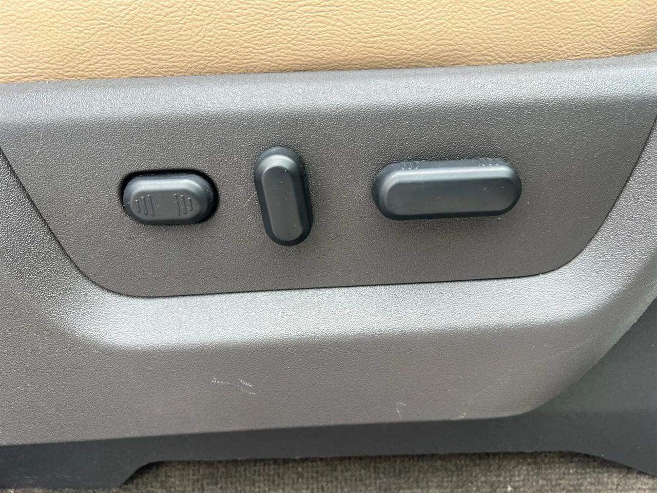 Ford F-250 SD Lariat Crew Cab 4WD 2013