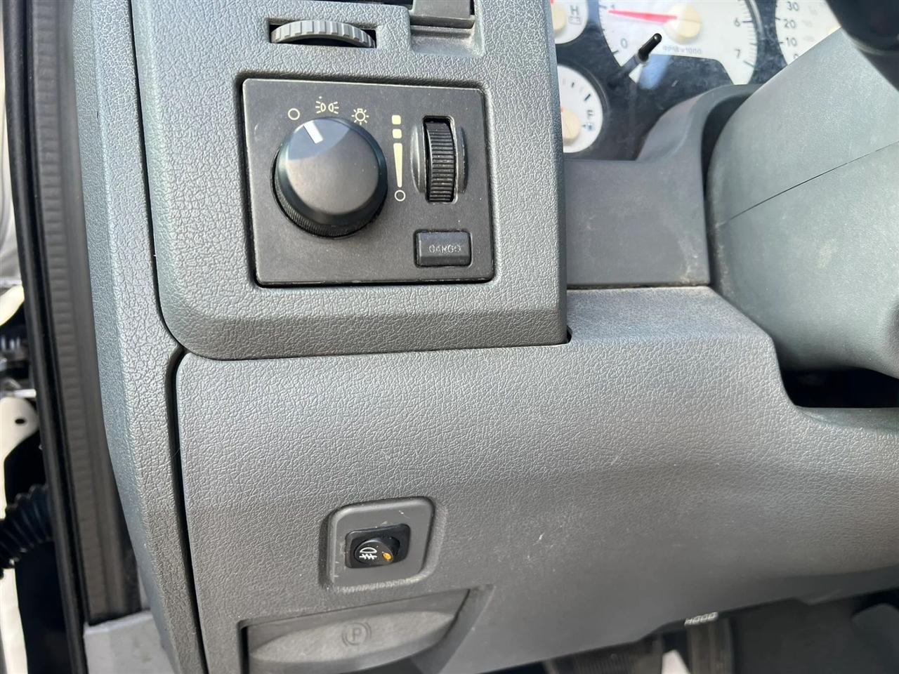 Dodge Ram 1500 ST Quad Cab 2WD 2007