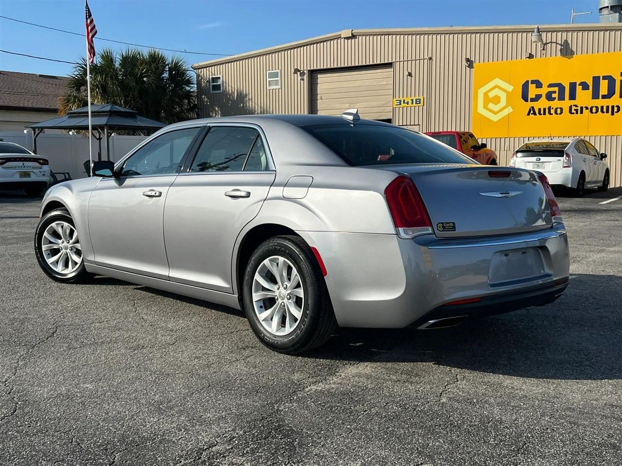 Chrysler 300 Limited RWD 2015
