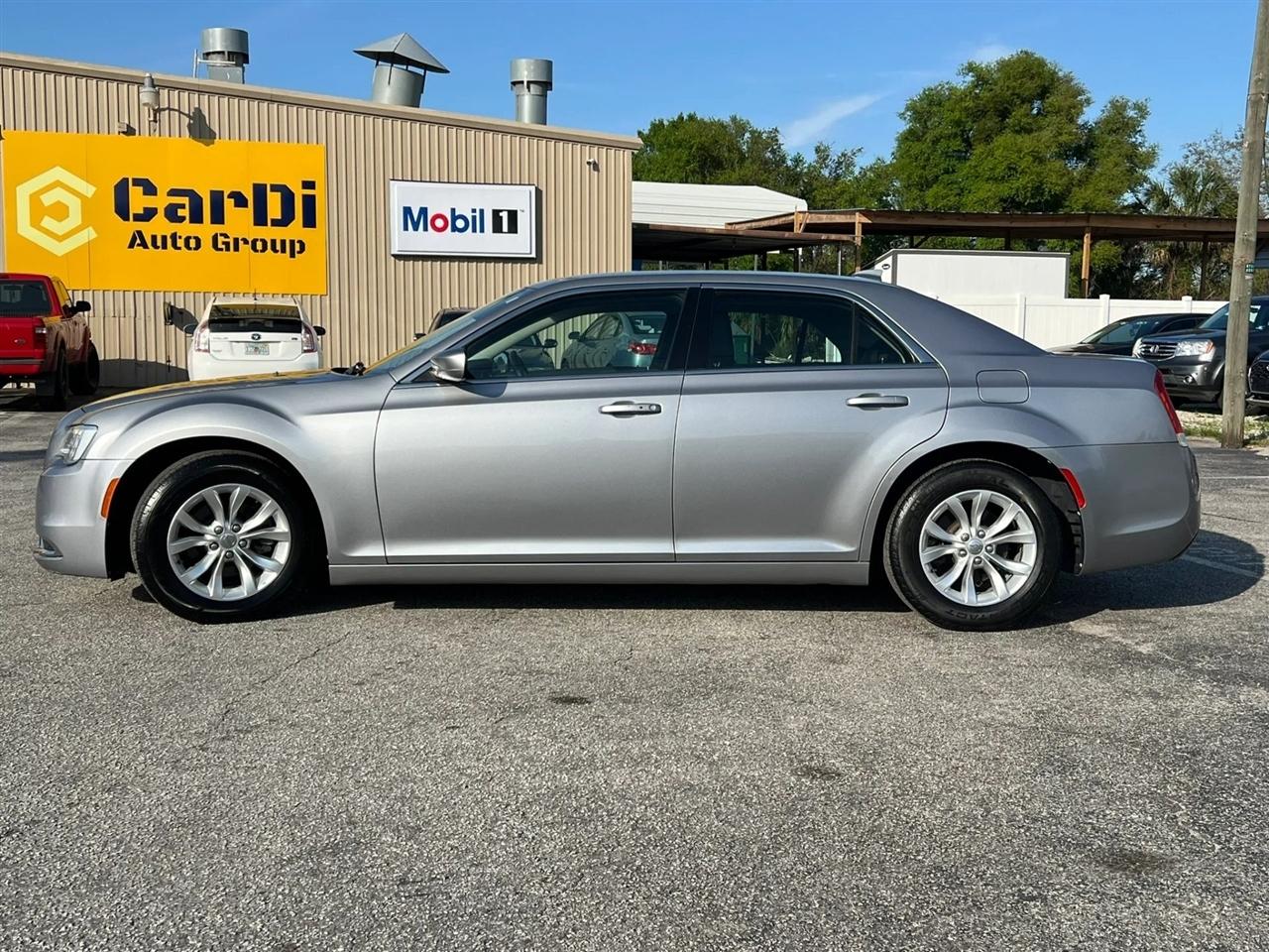 Chrysler 300 Limited RWD 2015