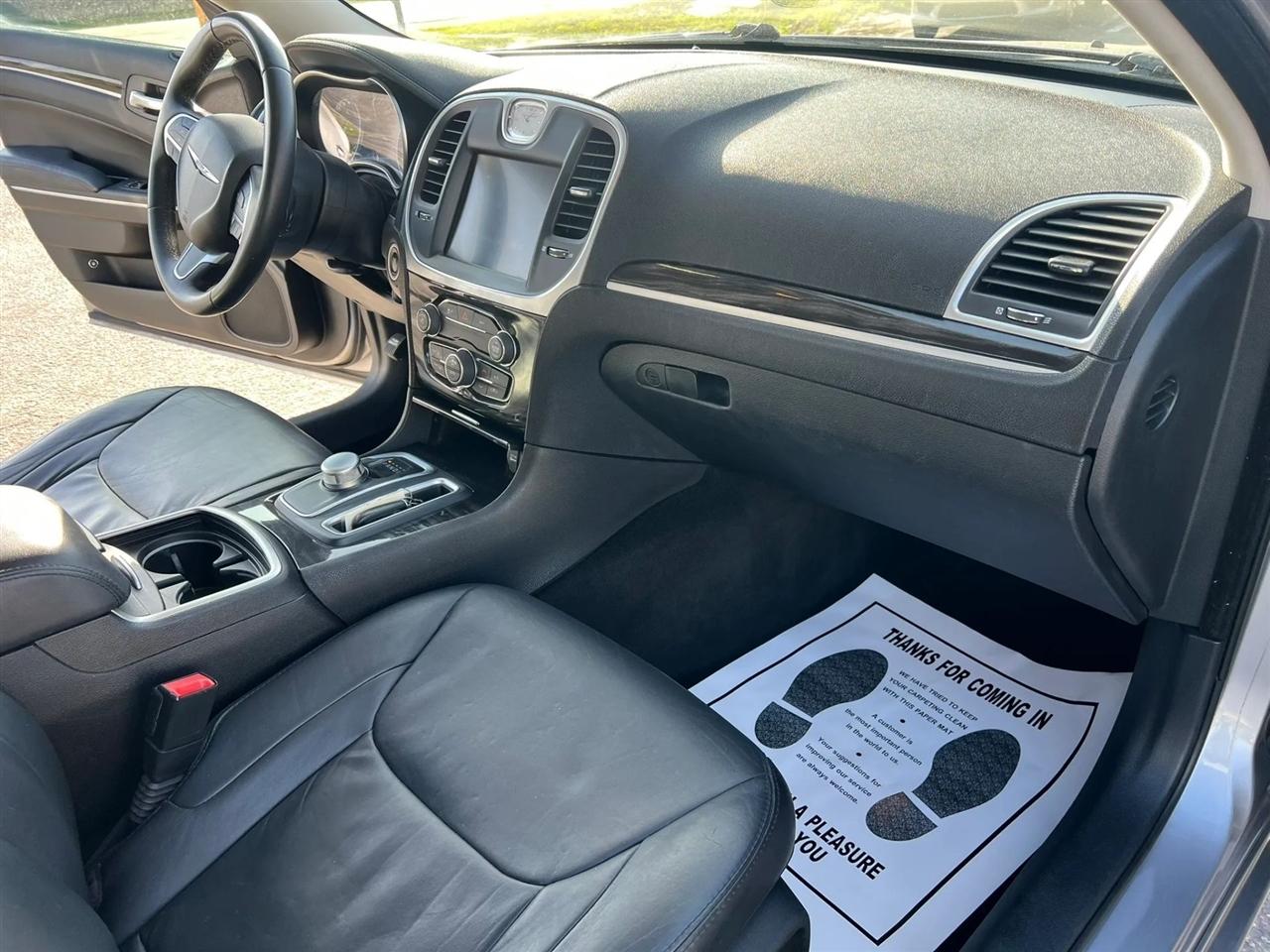 Chrysler 300 Limited RWD 2015