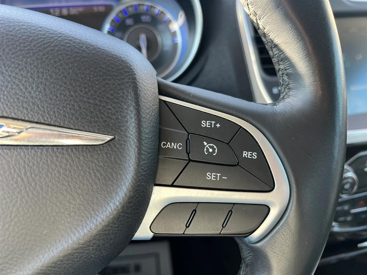 Chrysler 300 Limited RWD 2015