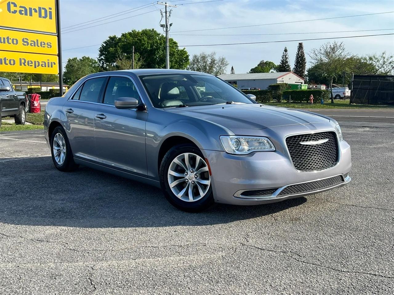 2015 Chrysler 300 Limited RWD