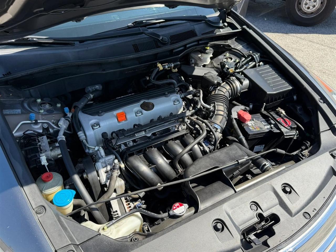 Honda Accord LX-P Sedan AT 2011