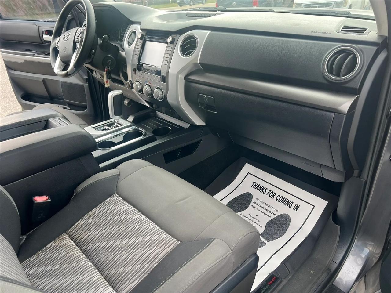 Toyota Tundra SR5 5.7L V8 CrewMax 4WD 2018