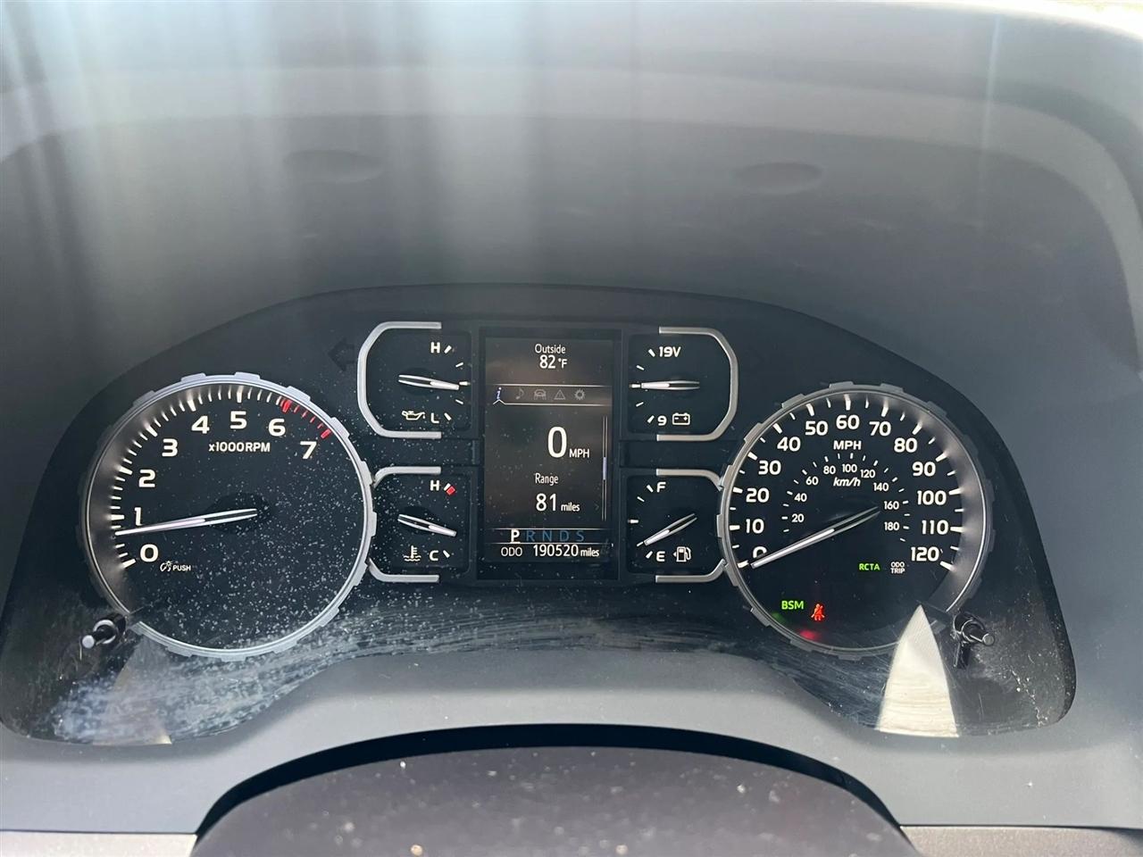 Toyota Tundra SR5 5.7L V8 CrewMax 4WD 2018