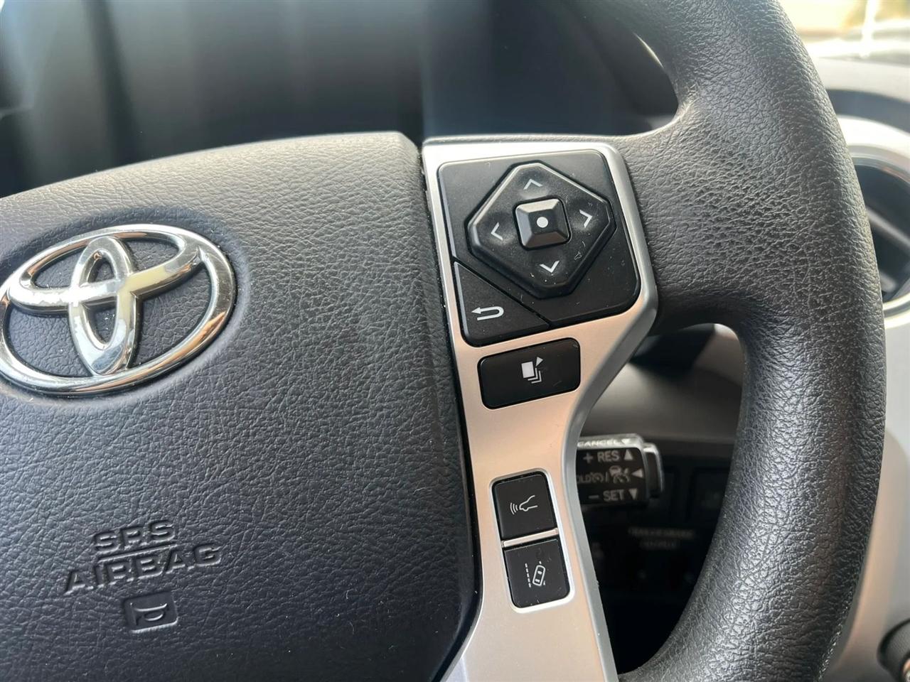 Toyota Tundra SR5 5.7L V8 CrewMax 4WD 2018