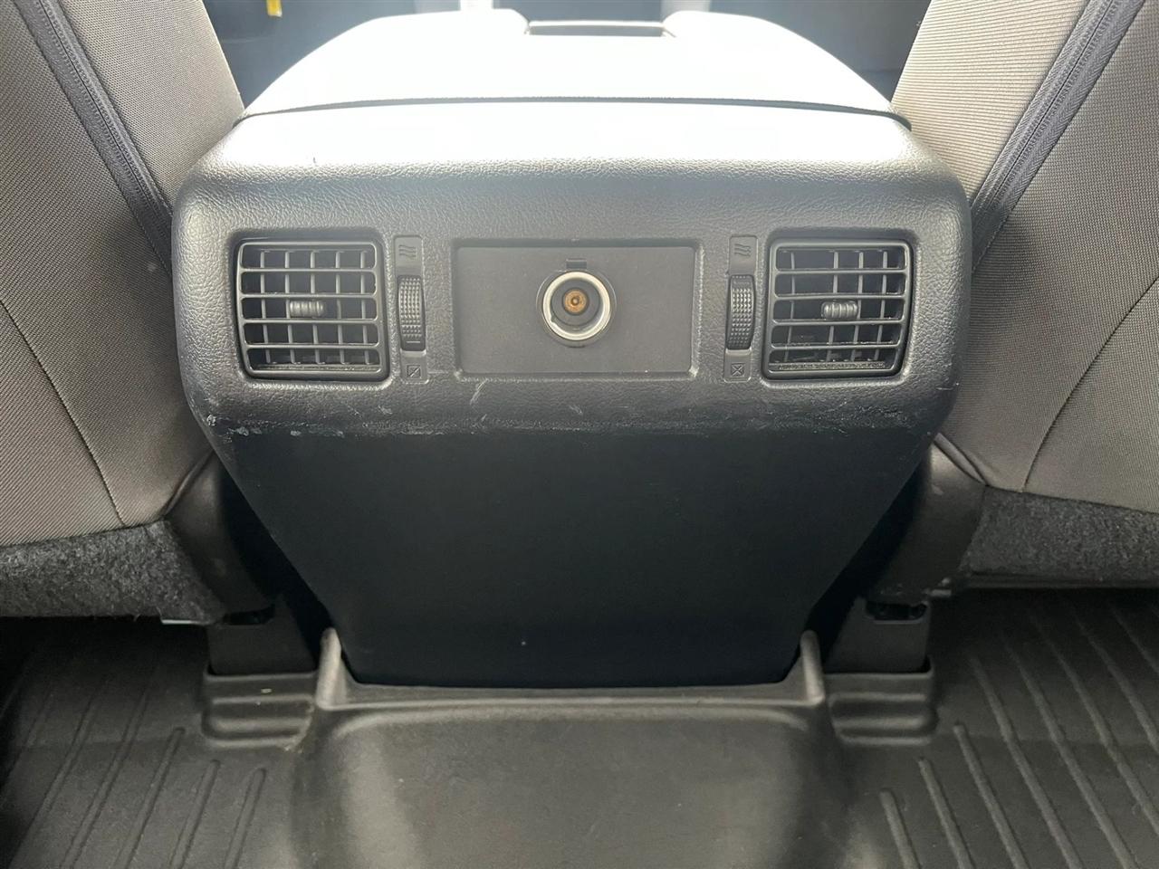 Toyota Tundra SR5 5.7L V8 CrewMax 4WD 2018