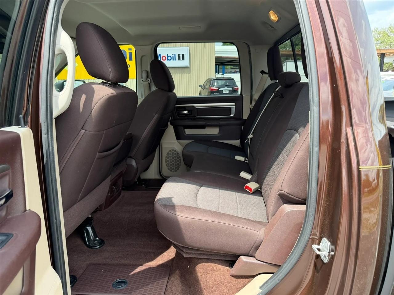 RAM 1500 SLT Crew Cab SWB 4WD 2015