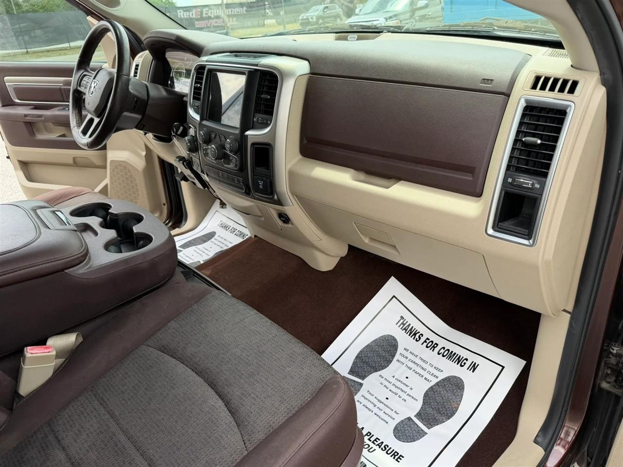 RAM 1500 SLT Crew Cab SWB 4WD 2015