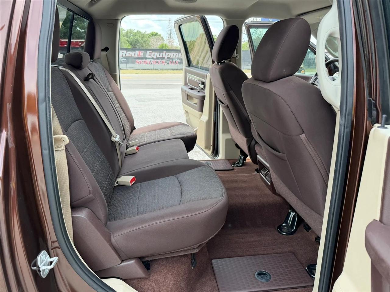 RAM 1500 SLT Crew Cab SWB 4WD 2015