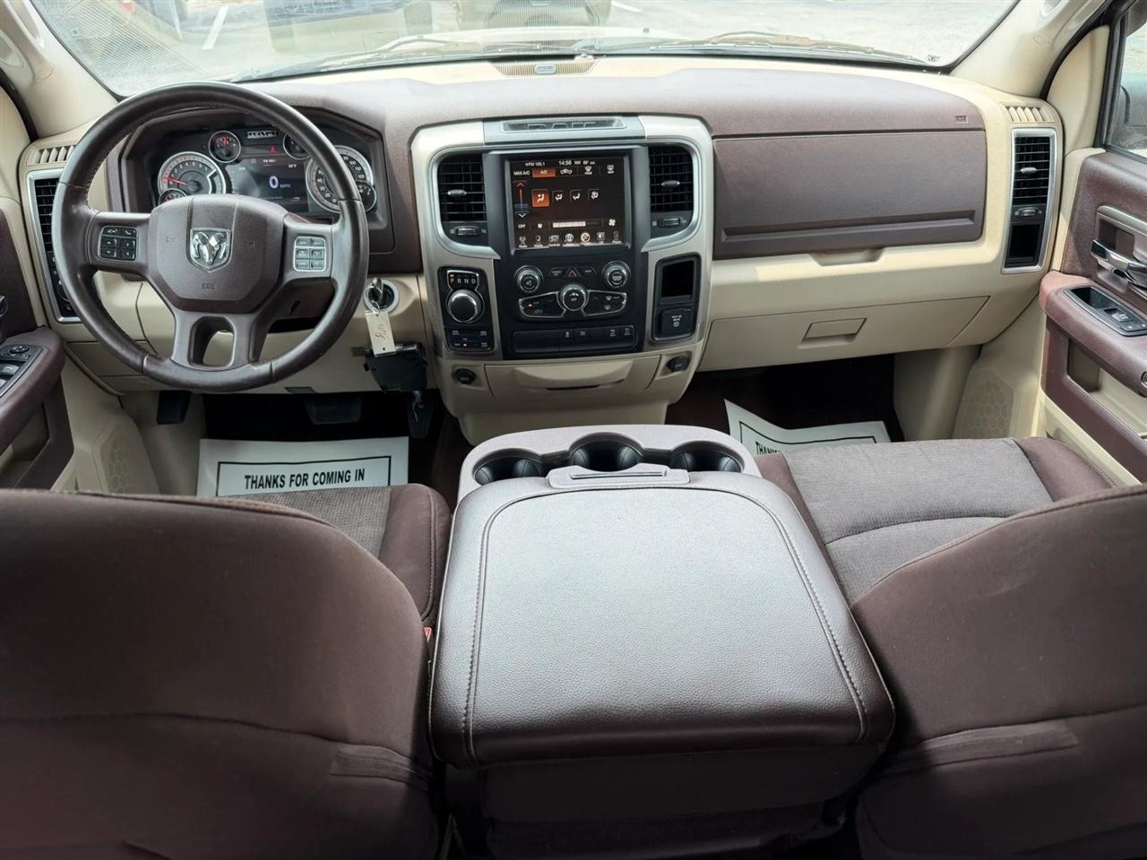 RAM 1500 SLT Crew Cab SWB 4WD 2015