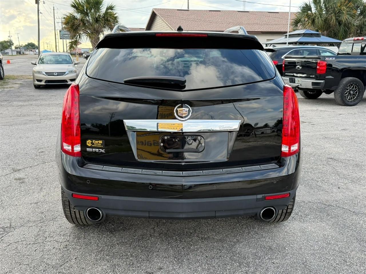 Cadillac SRX Luxury Collection 2011