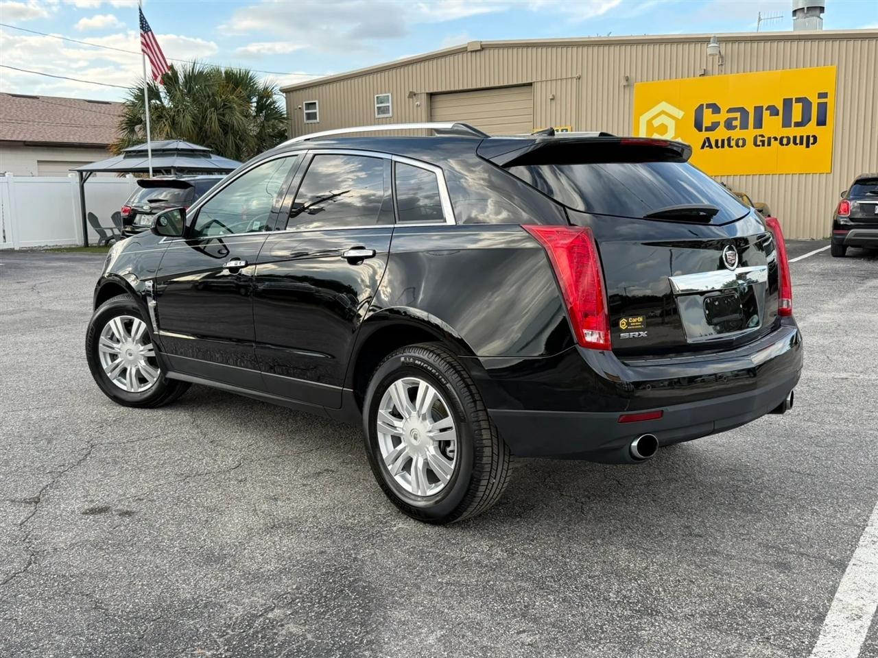 Cadillac SRX Luxury Collection 2011
