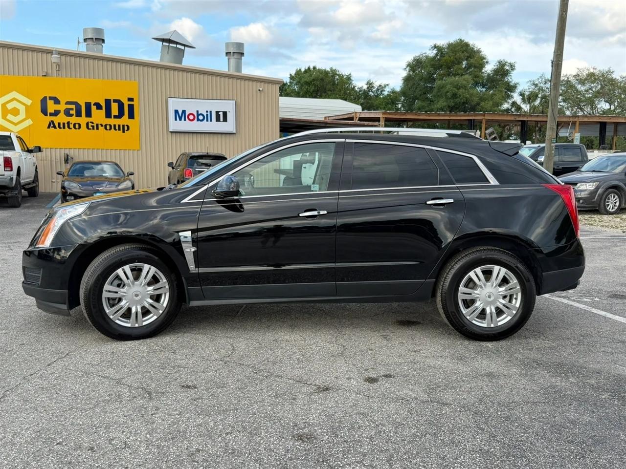 Cadillac SRX Luxury Collection 2011
