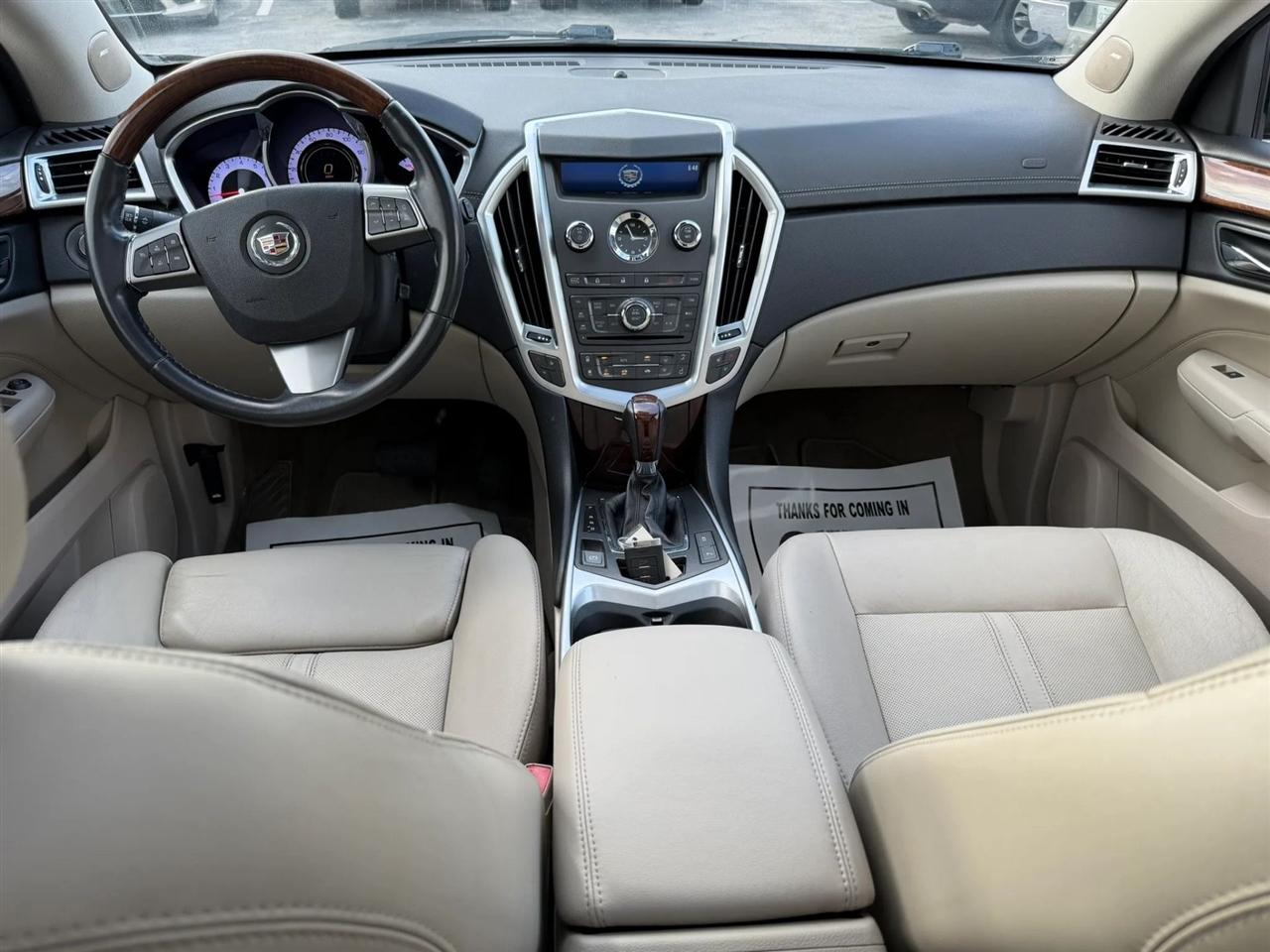 Cadillac SRX Luxury Collection 2011