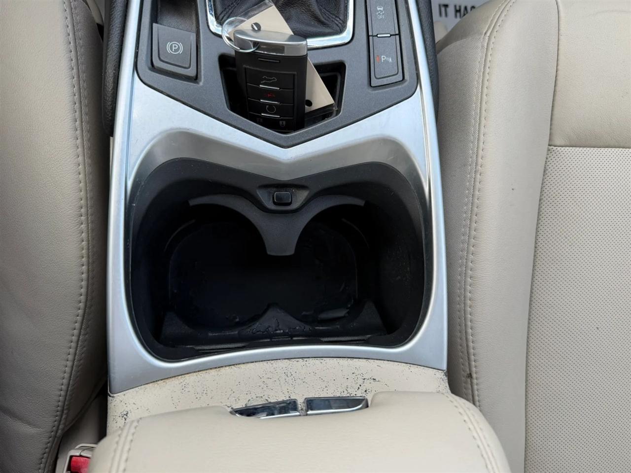 Cadillac SRX Luxury Collection 2011